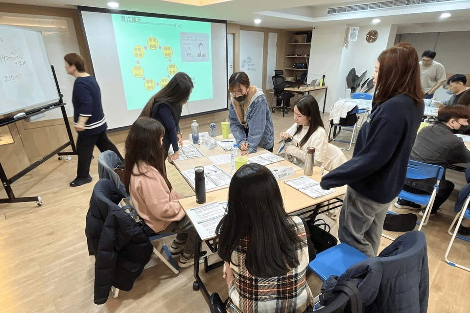 LINE_ALBUM_202511客訴課程_251203_83